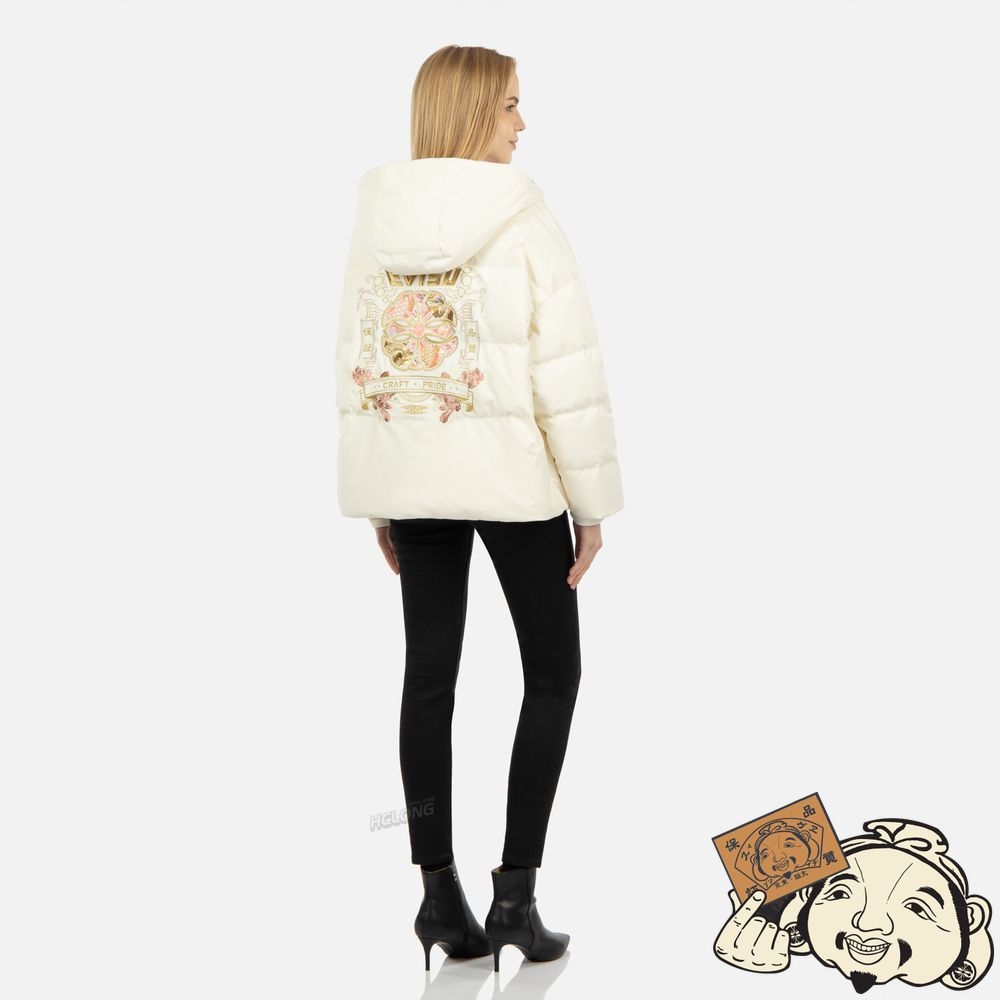 Women Evisu JAPANESE PATTERN KAMON EMBROIDERY DOWN JACKET Blanche | 916PXNEBK